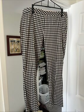 H&M black and blush cropped pants
